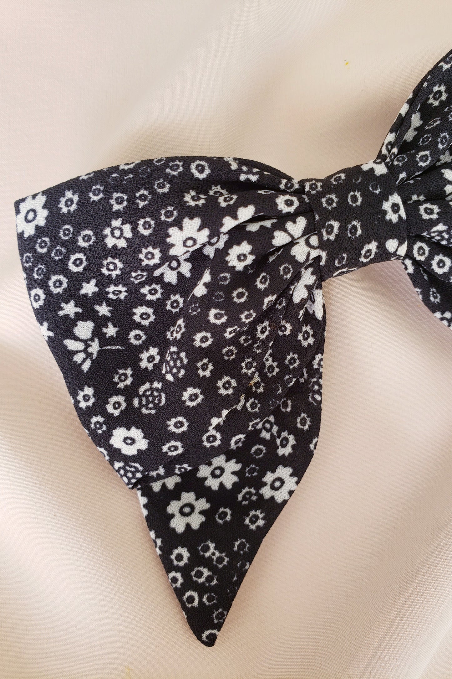 Gancho Fleur - Negro Flores Perlas