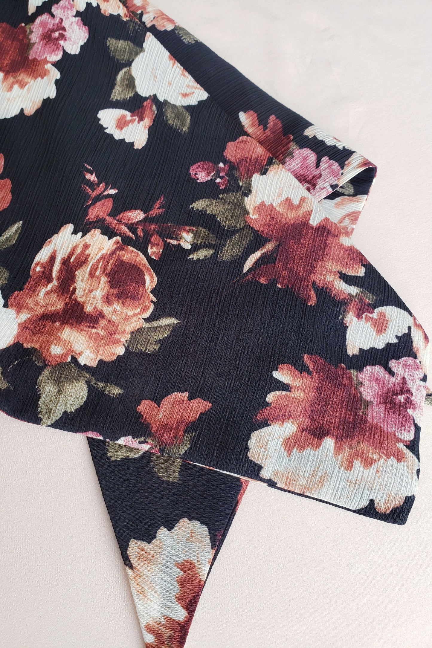 Bandana Lily - Negro Floral